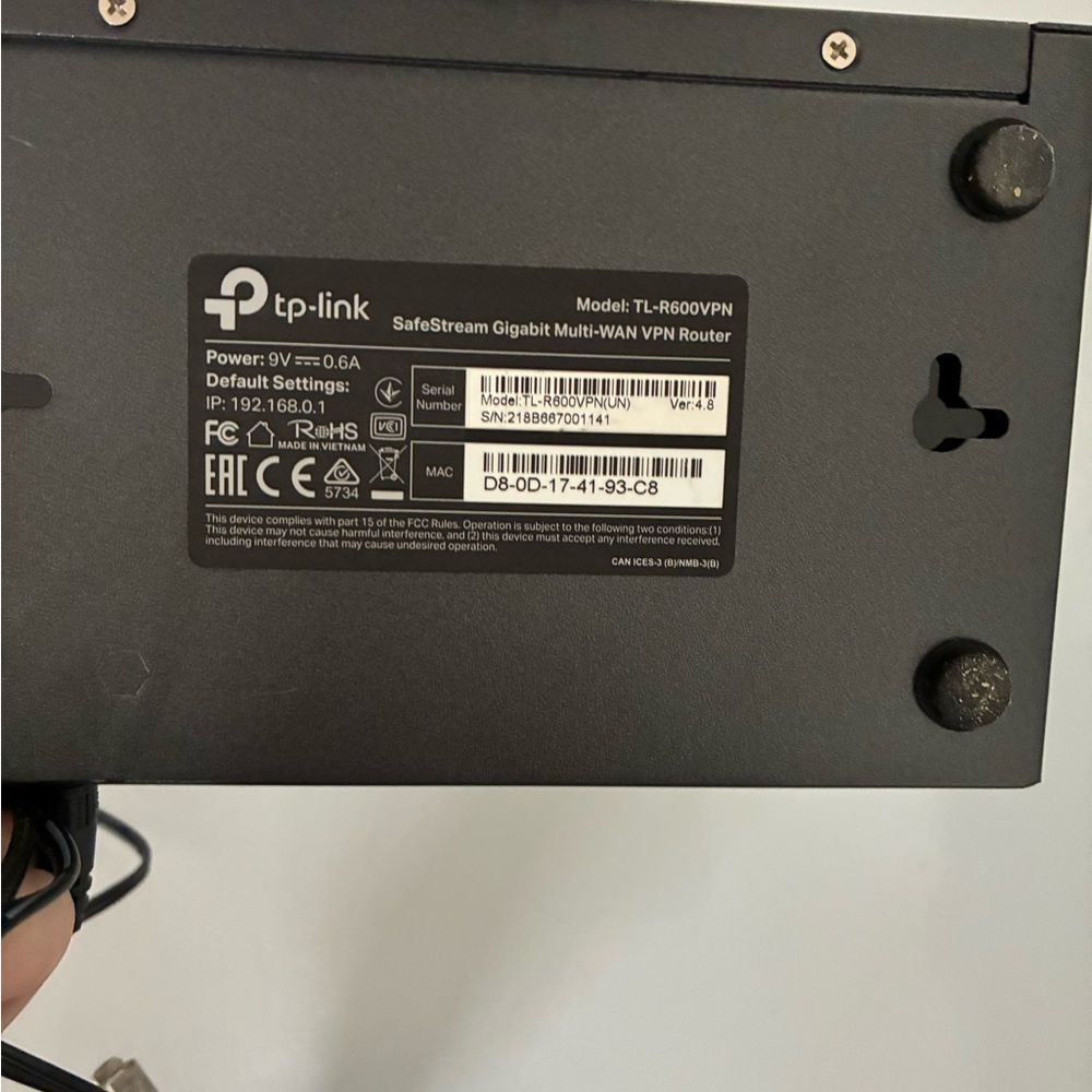 TP-Link Gray Wired Router with 5 Ethernet Ports - Picture 2 of 2